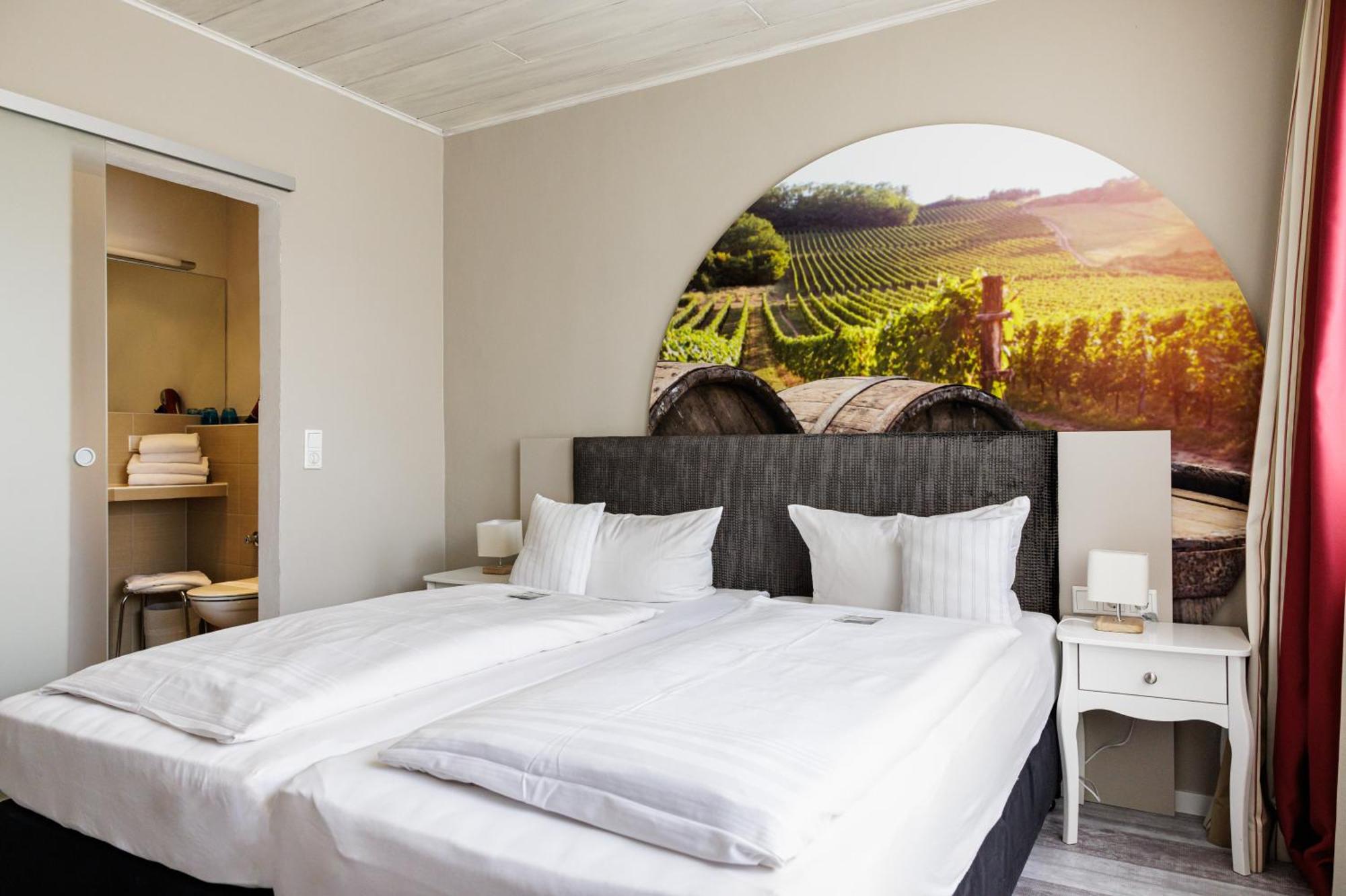 Flair Hotel Zum Storchen Бад-Виндсхайм Экстерьер фото